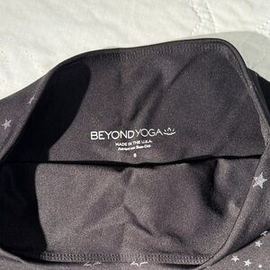 Beyond Yoga Midi High Rise Black Star Pattern Leggings